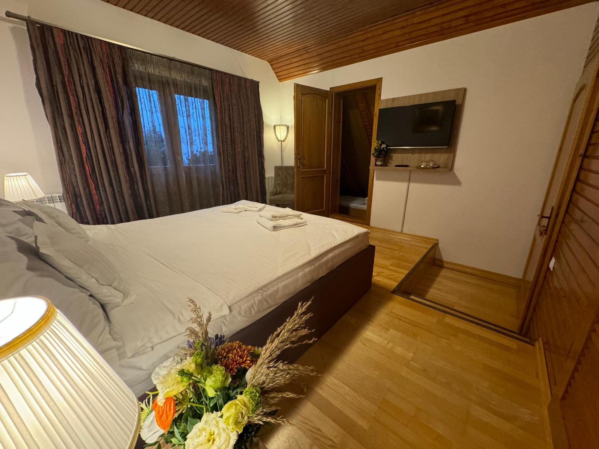 Hotel Alisio Sinaia Zewnętrze zdjęcie