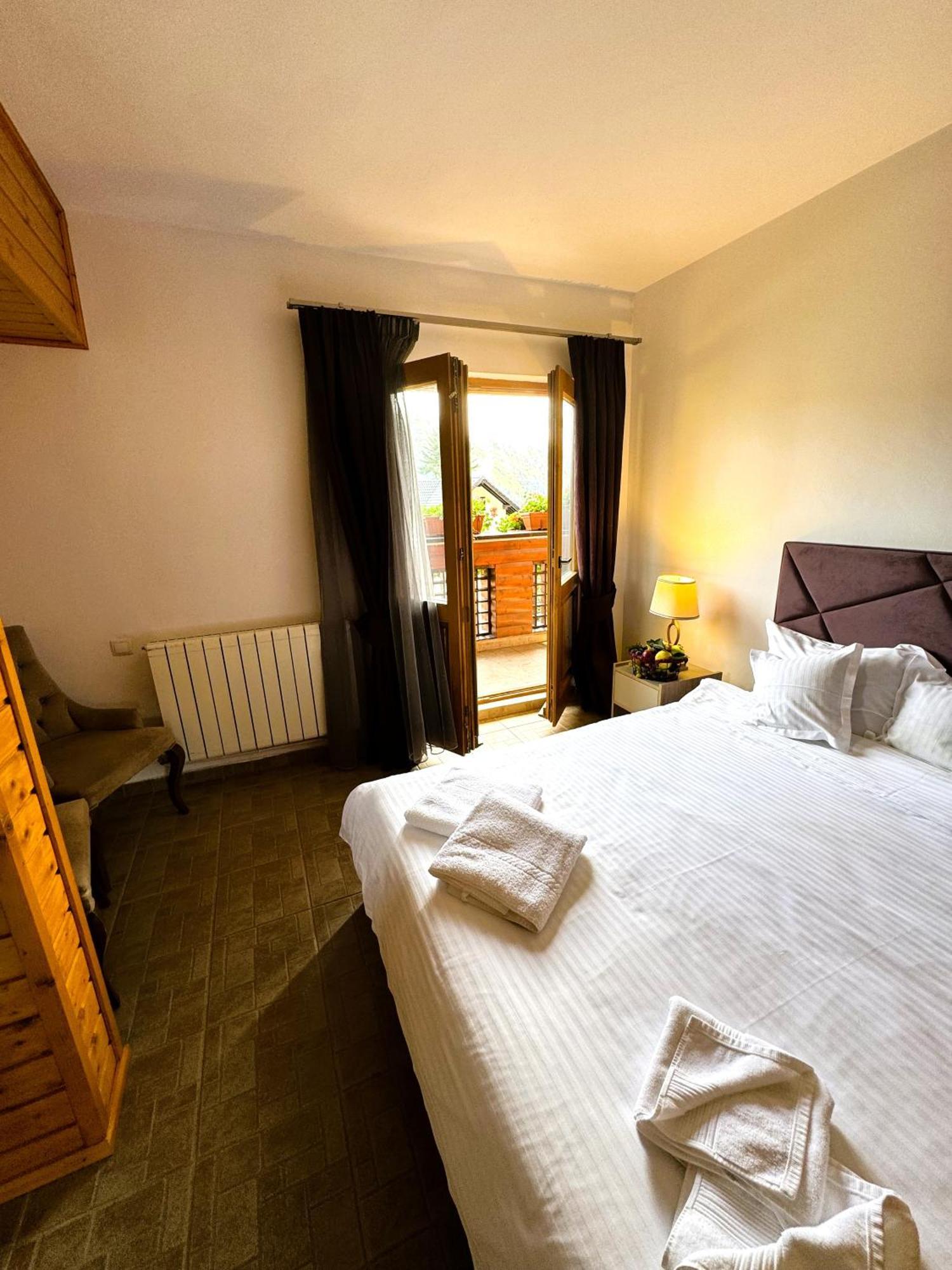 Hotel Alisio Sinaia Zewnętrze zdjęcie