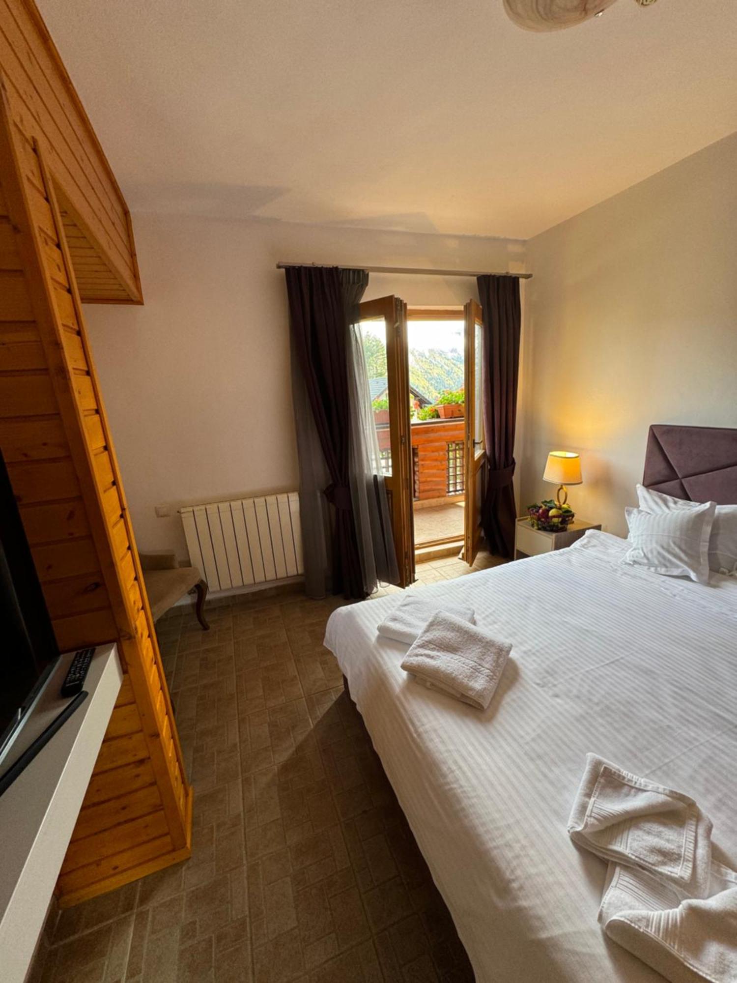Hotel Alisio Sinaia Zewnętrze zdjęcie